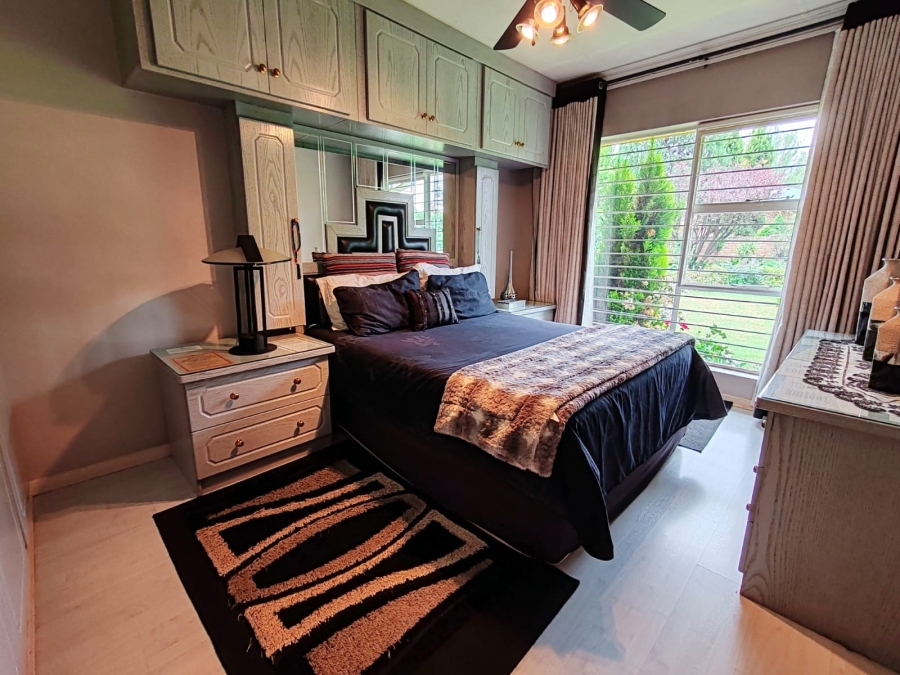 4 Bedroom Property for Sale in Van Der Hoff Park North West